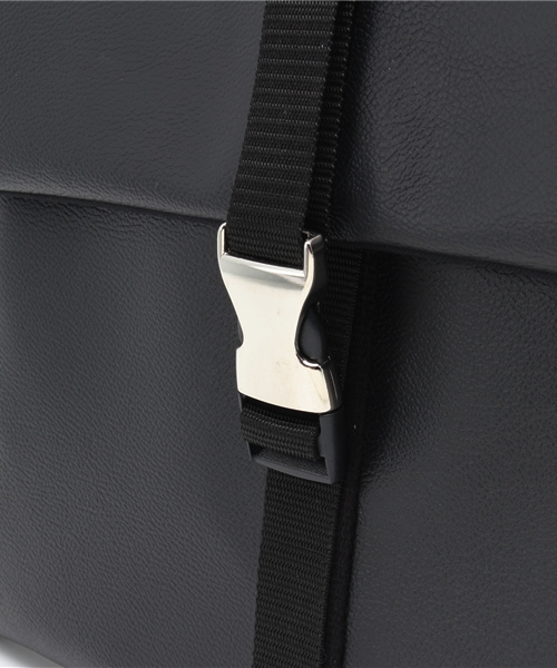 WHO'S WHO gallery（フーズフーギャラリー）の「【BELY】Document Case（クラッチバッグ・メンズ・ブラック/レッド/グレー/ホワイト/ネイビー・FREE）」の15枚目の写真