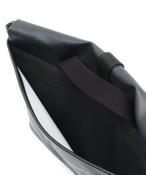 WHO'S WHO gallery（フーズフーギャラリー）の「【BELY】Document Case（クラッチバッグ・メンズ・ブラック/レッド/グレー/ホワイト/ネイビー・FREE）」の17枚目の写真