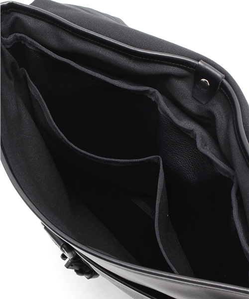 WHO'S WHO gallery（フーズフーギャラリー）の「【BELY】Document Case（クラッチバッグ・メンズ・ブラック/レッド/グレー/ホワイト/ネイビー・FREE）」の19枚目の写真