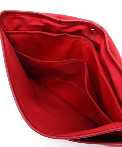 WHO'S WHO gallery（フーズフーギャラリー）の「【BELY】Document Case（クラッチバッグ・メンズ・ブラック/レッド/グレー/ホワイト/ネイビー・FREE）」の13枚目の写真