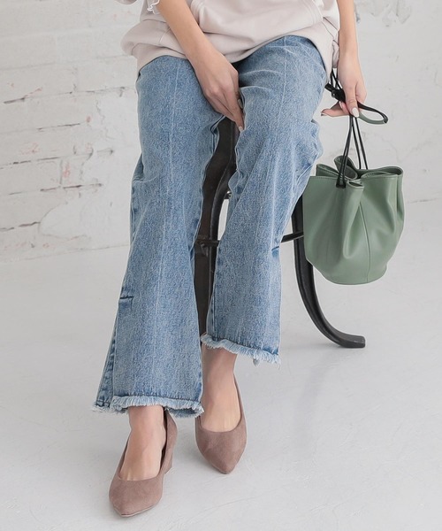 KOBE LETTUCE(コウベレタス)の「サイドスリットセンタープレスデニムパンツ(デニムパンツ・レディース・ライトブルー/ブルー/ワンウォッシュ・FREE)」の12枚目の写真