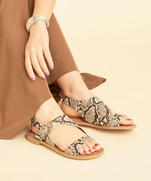 BEAUTY&YOUTH UNITED ARROWS（ビューティーアンドユースユナイテッドアローズ）の「BY サイドオープンバックストラップサンダル о（サンダル・レディース・ホワイト/ブラック/ダークブラウン/その他1・35h/36/36h/37/37h/38）」の10枚目の写真