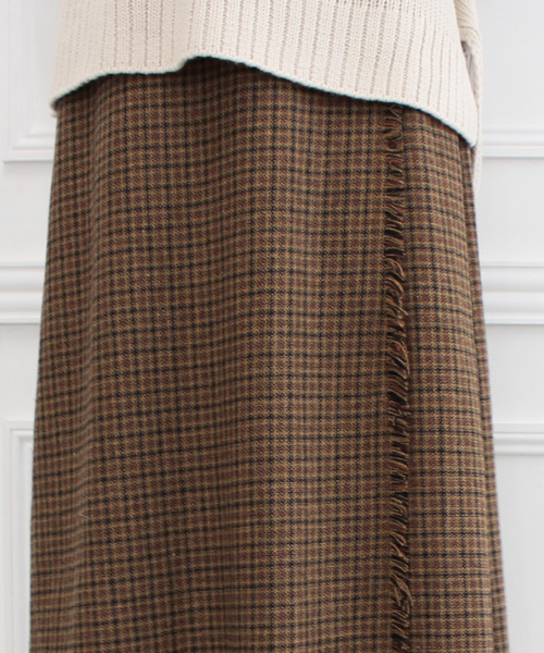 MODE ROBE（モードローブ）の「チェックフリンジラップスカート（スカート・レディース・ブラウン・FREE）」の5枚目の写真