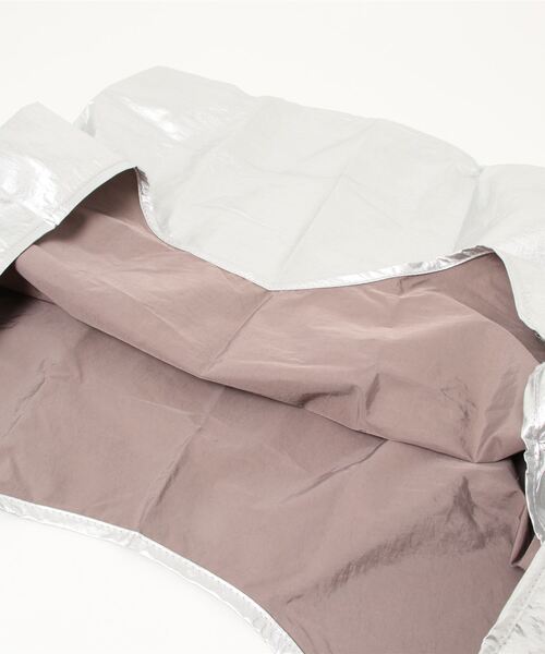 BAGGU(バグー)の「BAGGU/バグゥ メタリックスタンダード(エコバッグ/サブバッグ・レディース・シルバー/ゴールド・FREE)」の7枚目の写真