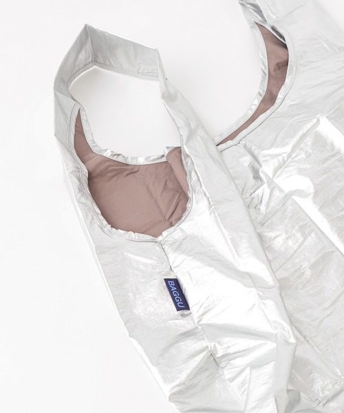 BAGGU(バグー)の「BAGGU/バグゥ メタリックスタンダード(エコバッグ/サブバッグ・レディース・シルバー/ゴールド・FREE)」の13枚目の写真
