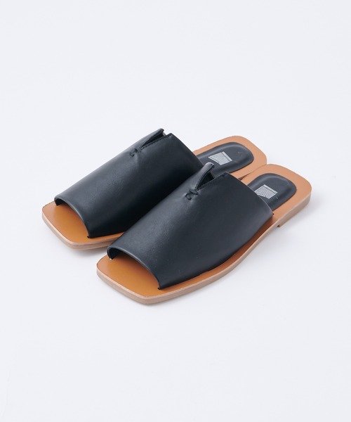 COLONY 2139（コロニートゥーワンスリーナイン）の「ステッチサンダル（サンダル・レディース・ブラック/アイボリー・22.5cm/23.5cm/24.5cm）」の6枚目の写真