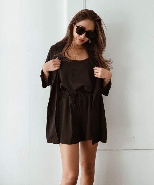 esutoreja（エストレジャ）の「ショートジャケット3点セットアップ（セットアップ・レディース・ブラック/ピンク/ブルー・FREE）」の2枚目の写真