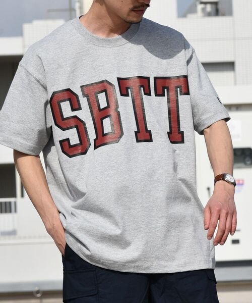 SHIPS any（シップス エニィ）の「SHIPS any: カレッジ プリント 半袖 Tシャツ グレー◇（Tシャツ/カットソー・メンズ・グレー・SMALL/MEDIUM/LARGE/X-LARGE）」の8枚目の写真