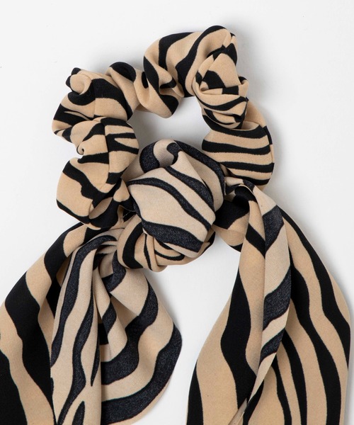 WEGO(ウィゴー)の「WEGO/ゼブラ柄リボンシュシュ(シュシュ・レディース・その他1/その他2/その他3・FREE)」の6枚目の写真