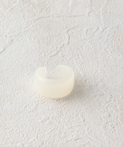 MADEMOISELLE ROPE'（マドモアゼル ロペ）の「アクリルボリュームリング（リング・レディース・ホワイト/グリーン/パープル/その他・FREE）」の2枚目の写真