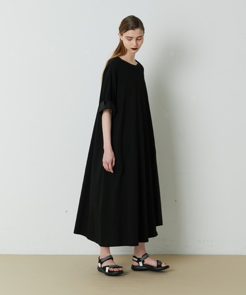 FRAPBOIS(フラボア)の「フォルドワンピ(ワンピース・レディース・ブラック/ブルー・1/0)」の15枚目の写真