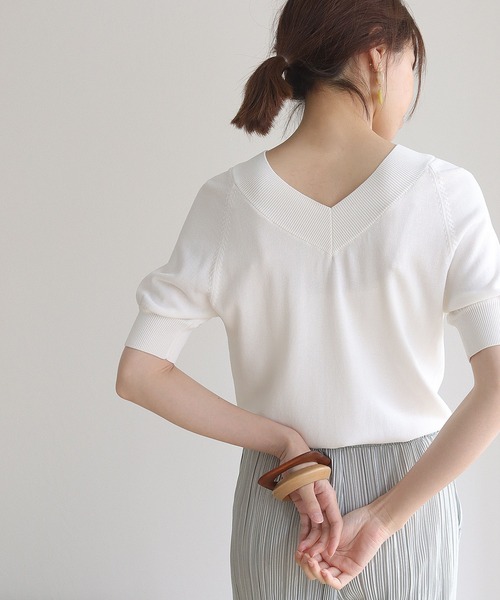 HER CLOSET(ハークローゼット)の「【HERCLOSET】前後2wayハーフスリーブニット(ニット/セーター・レディース・ホワイト/ブラック/グレイッシュベージュ/カーキ/ブルー・M)」の2枚目の写真