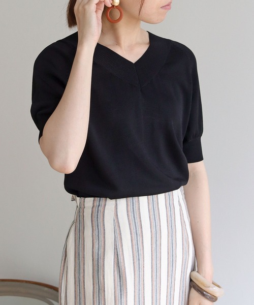 HER CLOSET(ハークローゼット)の「【HERCLOSET】前後2wayハーフスリーブニット(ニット/セーター・レディース・ホワイト/ブラック/グレイッシュベージュ/カーキ/ブルー・M)」の3枚目の写真