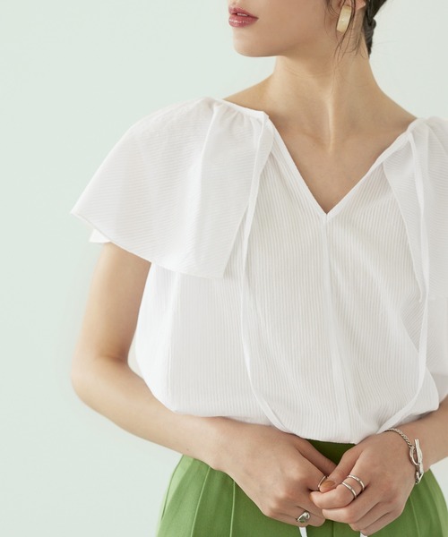 titivate(ティティベイト)の「フリルカラーノースリーブトップス(シャツ/ブラウス・レディース・オフホワイト/ピンク/イエロー/ブラック・S/M)」の2枚目の写真