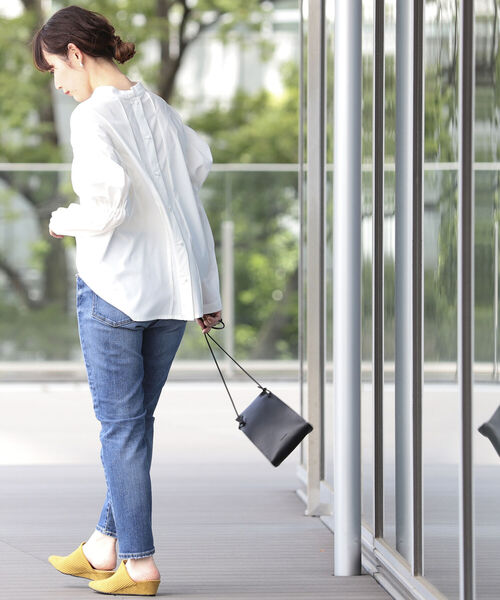 Ray BEAMS（レイビームス）の「RBS / タック パフスリーブ ブラウス（シャツ/ブラウス・レディース・ホワイト/ブラック・1/0）」の19枚目の写真