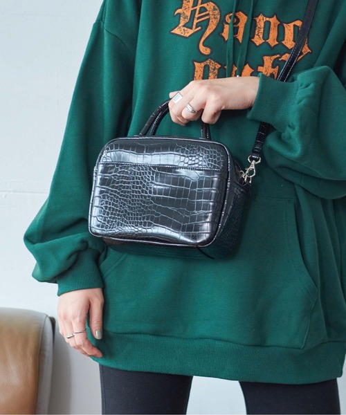 WEGO（ウィゴー）の「WEGO/スクエアボストンショルダーバッグ（ショルダーバッグ・レディース・ライム/オフホワイト/ブラック/ライトブラウン・FREE）」の3枚目の写真