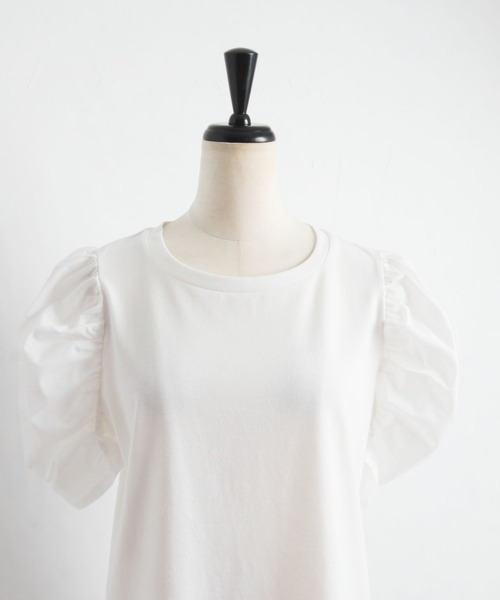 tocco closet(トッコ クローゼット)の「【限定】パワーショルダーカットプルオーバー(Tシャツ/カットソー・レディース・オフホワイト/ブラック・M)」の13枚目の写真