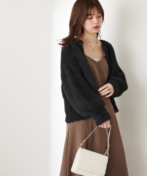 natural couture（ナチュラルクチュール）の「クリア釦ふわモコカラーカーディガン（カーディガン/ボレロ・レディース・ブラック/ベージュ/ピンク/グリーン/アイボリー/ブルー・FREE）」の10枚目の写真