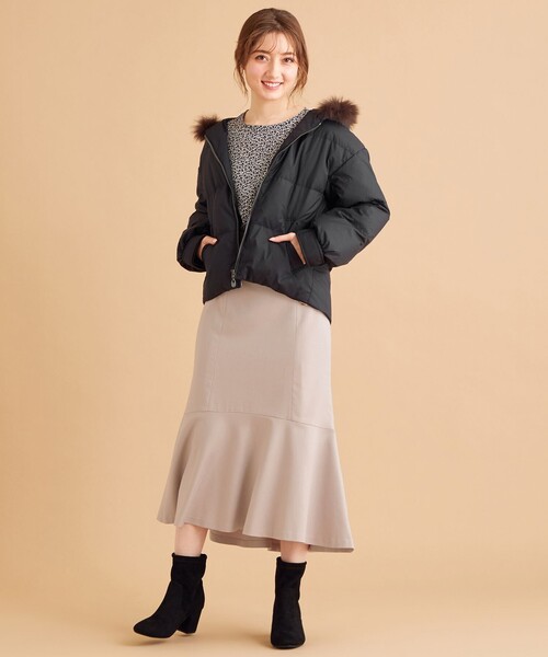 Feroux(フェルゥ)の「【洗える】パウダリーマシュマロショート丈 ダウン(ダウンジャケット/コート・レディース・ブラック系/アイボリー系/オレンジ系・1/2)」の12枚目の写真