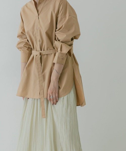 KBF+(ケービーエフプラス)の「KBF+ ボリュームタックベルトシャツ∴(シャツ/ブラウス・レディース・ベージュ・ONE)」の11枚目の写真