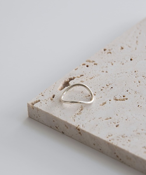 SMELLY(スメリー)の「silver925ウェーブリング(リング・レディース・ゴールド/シルバー・-)」の6枚目の写真