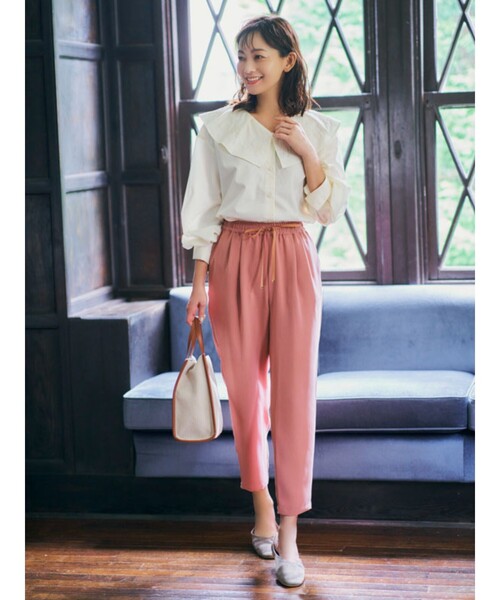 SHOO・LA・RUE（シューラルー）の「◆かかとやわらかスクエアパンプス（パンプス・レディース・ブラック/サンドベージュ/ピンク系9/カーキ・25/40/45/30/35/50）」の14枚目の写真