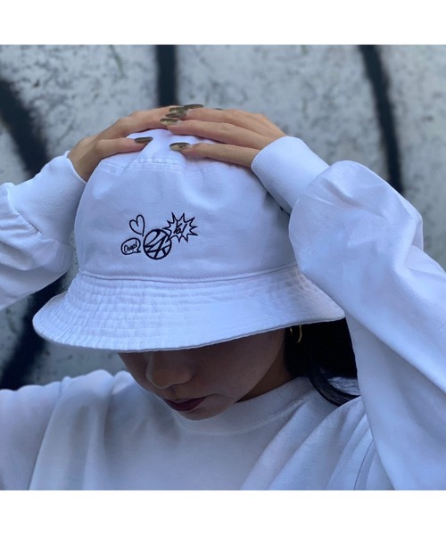 24karats（トゥウェンティーフォーカラッツ）の「Balloon Bucket Hat（ハット・メンズ・ベージュ/ブラック/ホワイト・FREE）」の12枚目の写真