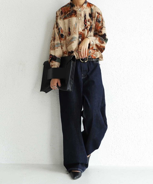 antiqua（アンティカ）の「モダンアート柄シャツ（シャツ/ブラウス・レディース・ベージュ系その他・FREE）」の4枚目の写真