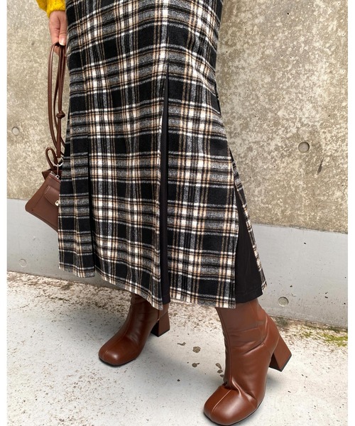 MLI'A（エムリア）の「切替フェイクウールマーメイド／サテンスカート（スカート・レディース・ブラック/ブラウン系その他2/ブラック系/グリーン/レンガ/ライトベージュ・FREE）」の11枚目の写真