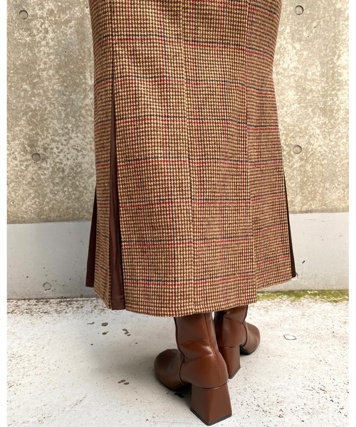 MLI'A（エムリア）の「切替フェイクウールマーメイド／サテンスカート（スカート・レディース・ブラック/ブラウン系その他2/ブラック系/グリーン/レンガ/ライトベージュ・FREE）」の22枚目の写真