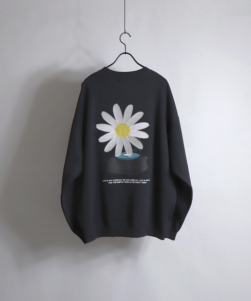ILL'S(イルズ)の「ILL'S / イルズ ビッグフラワー刺繍スウェット(スウェット・メンズ・チャコールグレー/サックスブルー/ホワイト・M/L)」の2枚目の写真