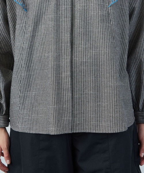 FRAPBOIS（フラボア）の「プラツァー ブラウス（シャツ/ブラウス・レディース・ブラック/ベージュ・1/0）」の22枚目の写真