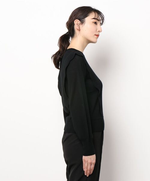 allureville（アルアバイル）の「スカラップショルダープルオーバー（ニット/セーター・レディース・ブラック/ベージュ/レッド・2）」の6枚目の写真