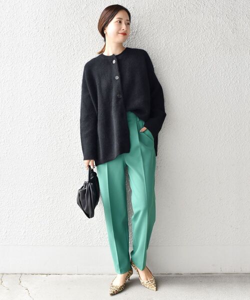 SHIPS(シップス)の「〈手洗い可能〉ストレッチカラーテーパードパンツ◆(その他パンツ・レディース・ネイビー/オフホワイト/グリーン・40/38/36)」の9枚目の写真