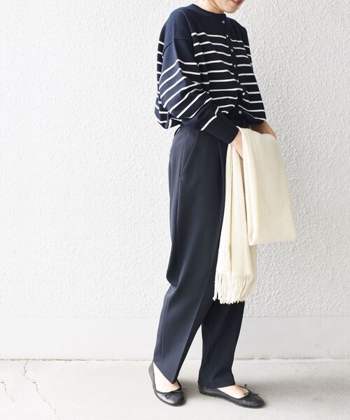 SHIPS(シップス)の「〈手洗い可能〉ストレッチカラーテーパードパンツ◆(その他パンツ・レディース・ネイビー/オフホワイト/グリーン・40/38/36)」の10枚目の写真
