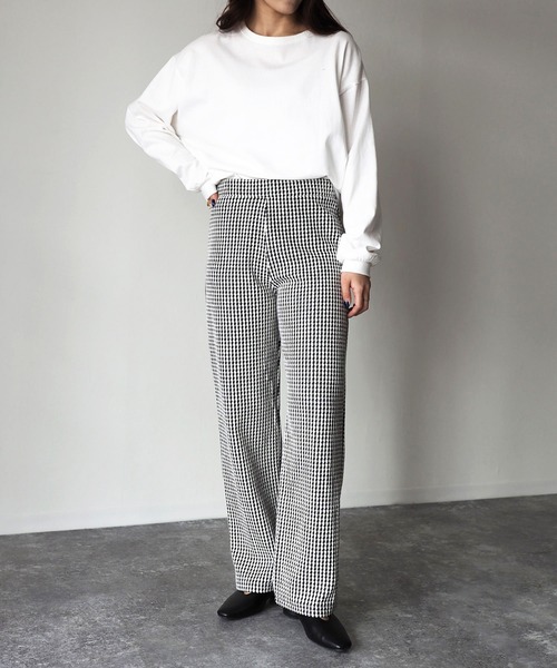 Riberry（リベリー）の「千鳥柄カットジャガードパンツ（スウェットパンツ・レディース・ブラック/グリーン・MEDIUM）」の7枚目の写真