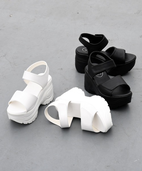 NOFALL（ノーフォール）の「厚底ベルトスポーツサンダル（サンダル・レディース・ホワイト/ブラック・LL/3L/SS/S/M/L）」の4枚目の写真