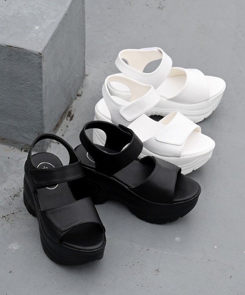 NOFALL（ノーフォール）の「厚底ベルトスポーツサンダル（サンダル・レディース・ホワイト/ブラック・LL/3L/SS/S/M/L）」の3枚目の写真