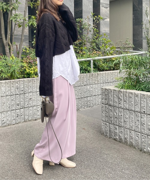 Meli rich（メリーリッチ）の「とろみのある質感。タック入りワイドパンツ（スラックス・レディース・ブラック/ベージュ/ラベンダー・SMALL/MEDIUM）」の11枚目の写真