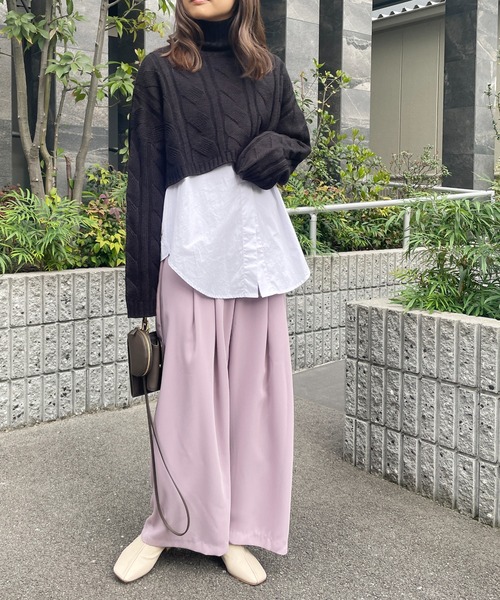 Meli rich（メリーリッチ）の「とろみのある質感。タック入りワイドパンツ（スラックス・レディース・ブラック/ベージュ/ラベンダー・SMALL/MEDIUM）」の9枚目の写真