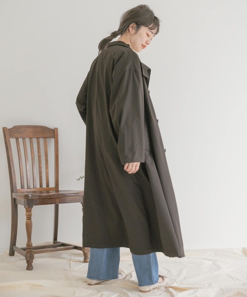 ITEMS URBANRESEARCH(アイテムズ アーバンリサーチ)の「スタンドカラーAラインコート(トレンチコート・レディース・ブラック/ベージュ・FREE)」の10枚目の写真