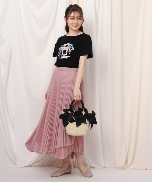 couture brooch（クチュールブローチ）の「◆【なめらかコットン100%、大人可愛いTシャツ】パルファムフレアスリーブTシャツ（Tシャツ/カットソー・レディース・ライトグレー/ブラック/ピンク/ライトブルー/オフホワイト/ホワイト系5・42/38/40/36）」の8枚目の写真