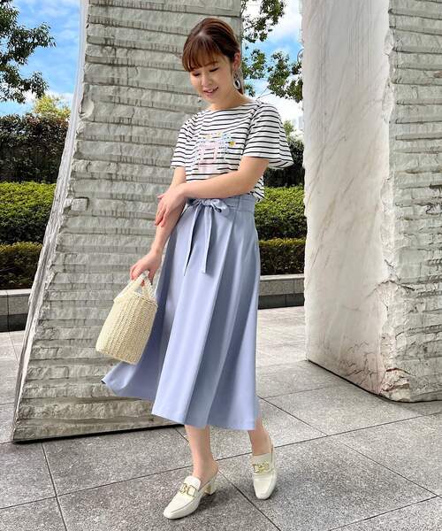 couture brooch（クチュールブローチ）の「◆【なめらかコットン100%、大人可愛いTシャツ】パルファムフレアスリーブTシャツ（Tシャツ/カットソー・レディース・ライトグレー/ブラック/ピンク/ライトブルー/オフホワイト/ホワイト系5・42/38/40/36）」の15枚目の写真