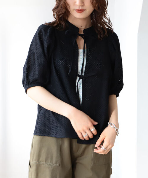 BeAMS DOT（ビームスドット）の「【WEB限定】BeAMS DOT / リボン ボリュームレース ブラウス（シャツ/ブラウス・レディース・ホワイト/ブラック・FREE）」の21枚目の写真