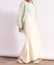 カットフレアースカート