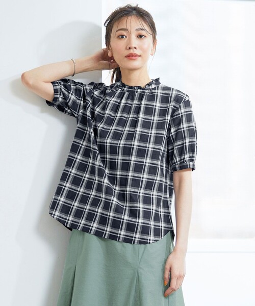 J.PRESS（ジェイプレス）の「【洗える】BEZ Cリネンマドラス スタンドカラー ブラウス（シャツ/ブラウス・レディース・ピンク系3/ネイビー系3・11/9）」の2枚目の写真