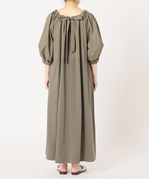 IENA(イエナ)の「ボリュームコンビワンピース(ワンピース・レディース・カーキ/ベージュ/ブラック・36/38)」の19枚目の写真