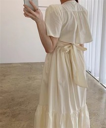 バックオープンティアードワンピース