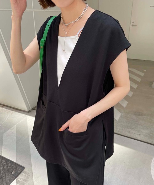 CAPRICIEUX LE'MAGE(カプリシューレマージュ)の「深Vストレッチベスト(ベスト・レディース・ブラック/ホワイト系その他・FREE)」の7枚目の写真