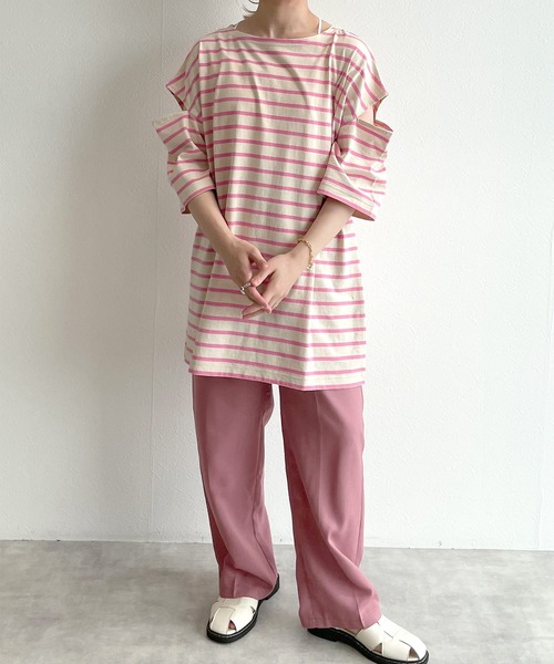 w closet(ダブルクローゼット)の「ボーダーショルダースリットTシャツ(Tシャツ/カットソー・レディース・ホワイト×ピンク/ブルー系その他/ブラウン系その他/ブラック×ホワイト/ホワイト×ブラウン/ホワイト系その他/ブラウン系その他2/グレー系その他・FREE)」の9枚目の写真